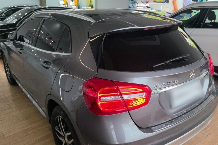 Used Mercedes-Benz GLA 2016 GLA 200 Fashion Model Rear Left 45 Deg