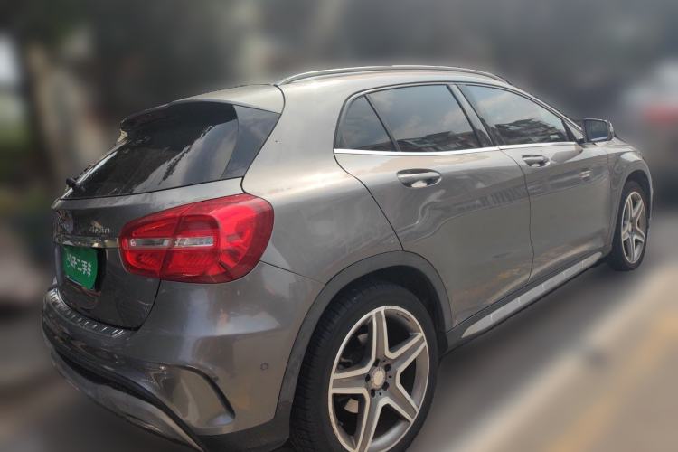 Used Mercedes-Benz GLA 2016 GLA 260 4MATIC Sport Edition Rear Right 45 Deg