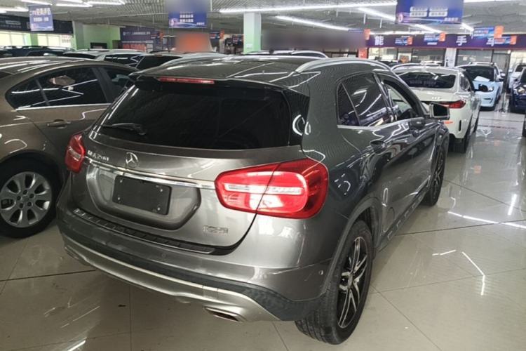 Used Mercedes-Benz GLA 2016 GLA 200 Fashion Model Rear Right 45 Deg