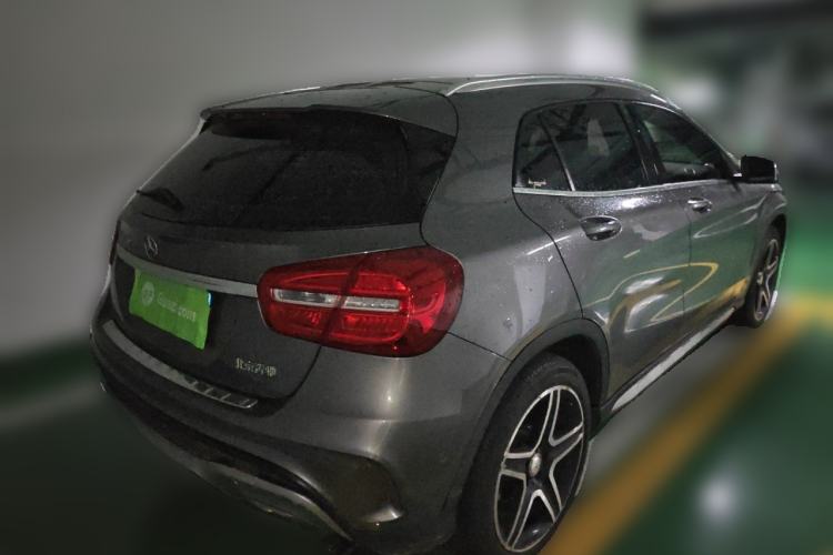 Used Mercedes-Benz GLA 2016 GLA 200 Fashion Model Rear Right 45 Deg