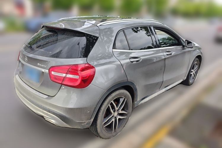 Used Mercedes-Benz GLA 2016 GLA 200 Fashion Model Rear Right 45 Deg