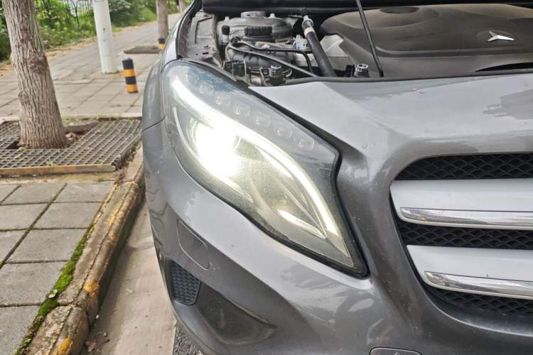 Used Mercedes-Benz GLA 2016 GLA 200 Fashion Model Right Front Headlight