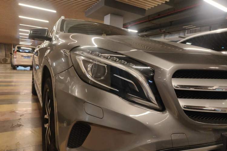 Used Mercedes-Benz GLA 2016 GLA 200 Fashion Model Right Front Headlight