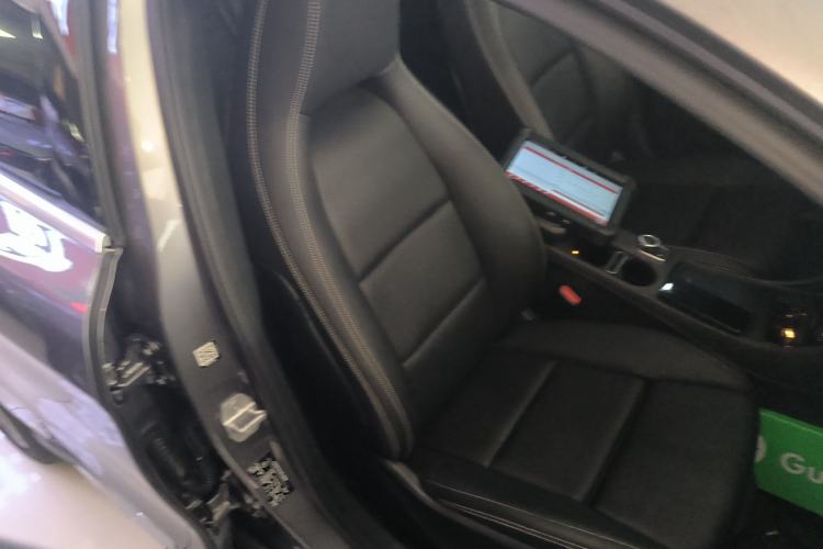Used Mercedes-Benz GLA 2016 GLA 220 4MATIC Luxury Model Right Front Seat