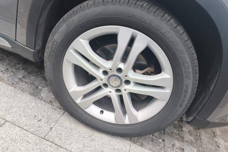 Used Mercedes-Benz GLA 2016 GLA 200 Sport Edition Right Front Wheel Hub