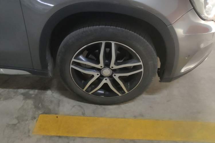 Used Mercedes-Benz GLA 2016 GLA 220 4MATIC Fashion Edition Right Front Wheel Hub