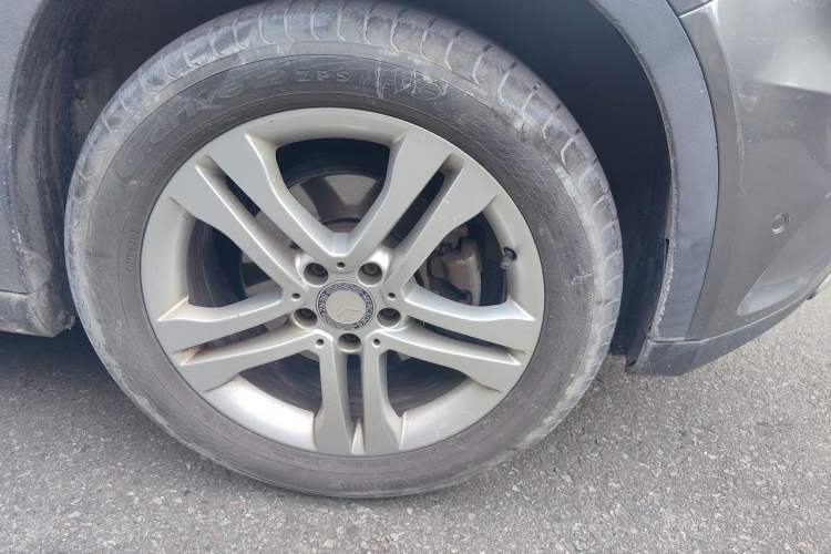 Used Mercedes-Benz GLA 2016 GLA 200 Sport Edition Right Front Wheel Hub