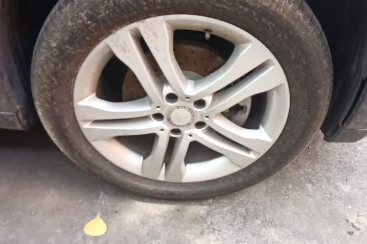 Used Mercedes-Benz GLA 2016 GLA 200 Sport Edition Right Front Wheel Hub