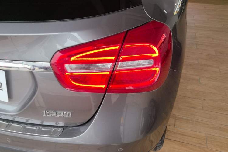 Used Mercedes-Benz GLA 2016 GLA 200 Fashion Model Right Rear Taillight