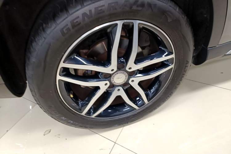 Used Mercedes-Benz GLA 2016 GLA 220 4MATIC Fashion Edition Right Rear Wheel Hub