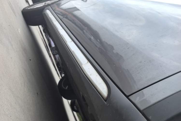 Used Mercedes-Benz GLA 2016 GLA 200 Sport Edition Right Side Sill