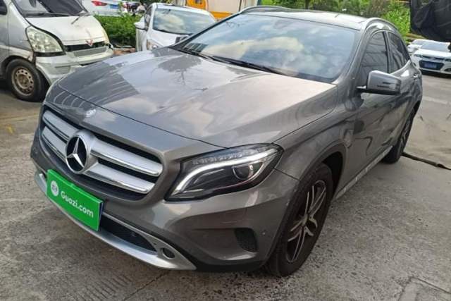 Używany Mercedes-Benz GLA 2016 GLA 200 Fashion Model