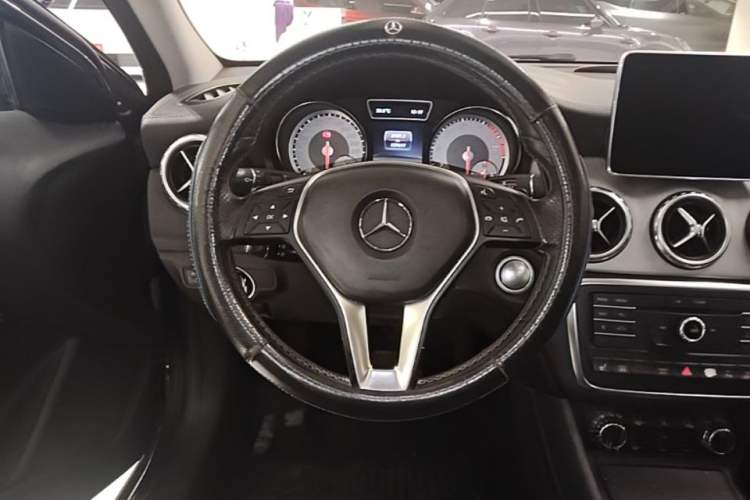 Used Mercedes-Benz GLA 2016 GLA 220 4MATIC Fashion Edition Steering Wheel