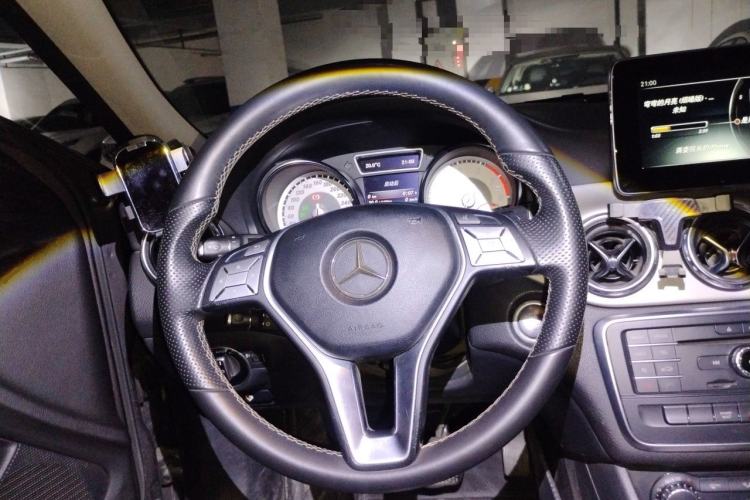 Used Mercedes-Benz GLA 2016 GLA 200 Sport Edition Steering Wheel