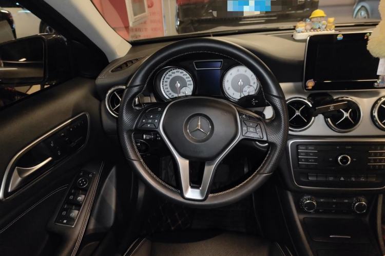Used Mercedes-Benz GLA 2016 GLA 200 Fashion Model Steering Wheel