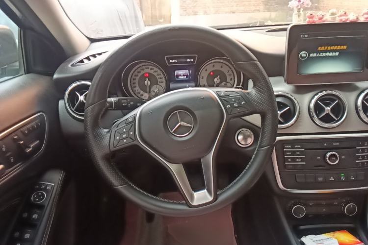 Used Mercedes-Benz GLA 2016 GLA 200 Sport Edition Steering Wheel