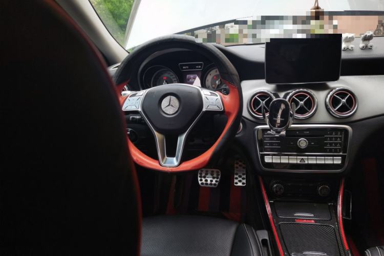 Used Mercedes-Benz GLA 2016 GLA 220 4MATIC Luxury Model Steering Wheel