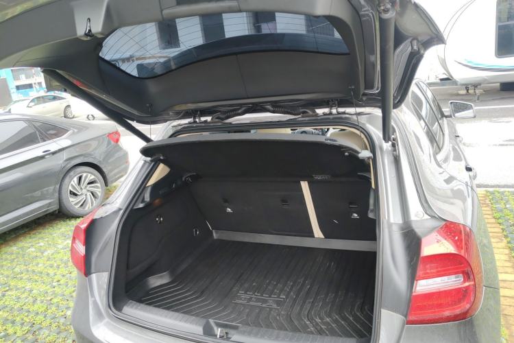 Used Mercedes-Benz GLA 2016 GLA 200 Fashion Model Trunk