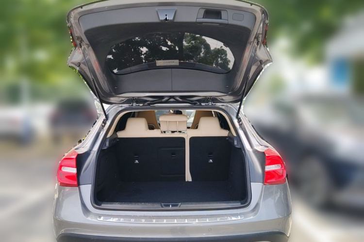Used Mercedes-Benz GLA 2016 GLA 220 4MATIC Fashion Edition Trunk