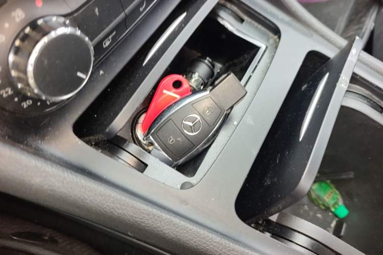 Used Mercedes-Benz GLA 2016 GLA 200 Fashion Model Vehicle Key