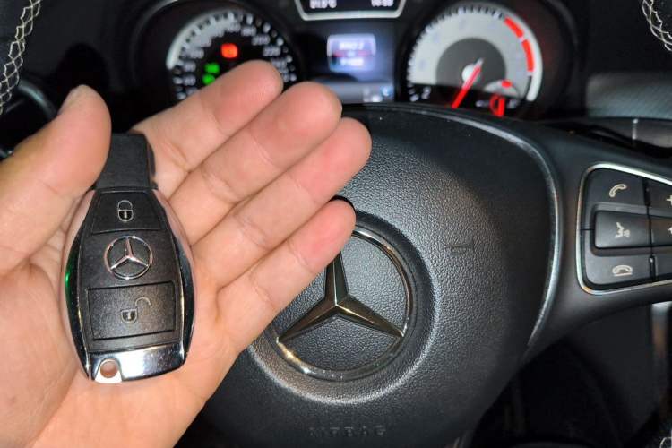Used Mercedes-Benz GLA 2016 GLA 200 Sport Edition Vehicle Key
