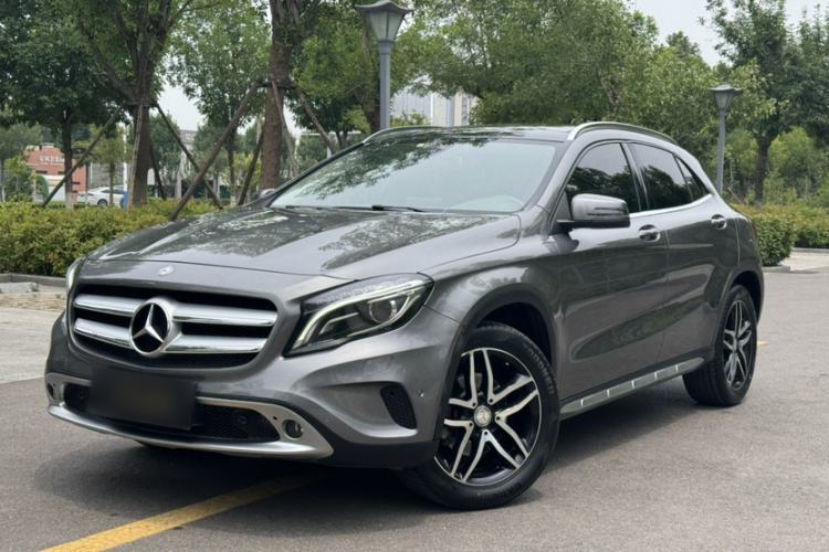 Used Mercedes-Benz GLA 2016 GLA 200 Fashion Model Guazi used car, China used car export, Used car for sale, Used Mercedes-Benz cars, Cheapest cars for sale