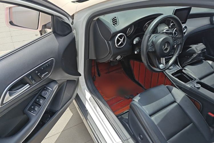 Used Mercedes-Benz GLA 2016 GLA 200 Fashion Model Driver Seat