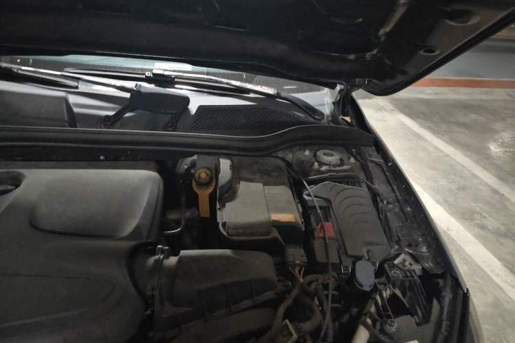 Used Mercedes-Benz GLA 2016 GLA 200 Sport Edition Engine Bay Left