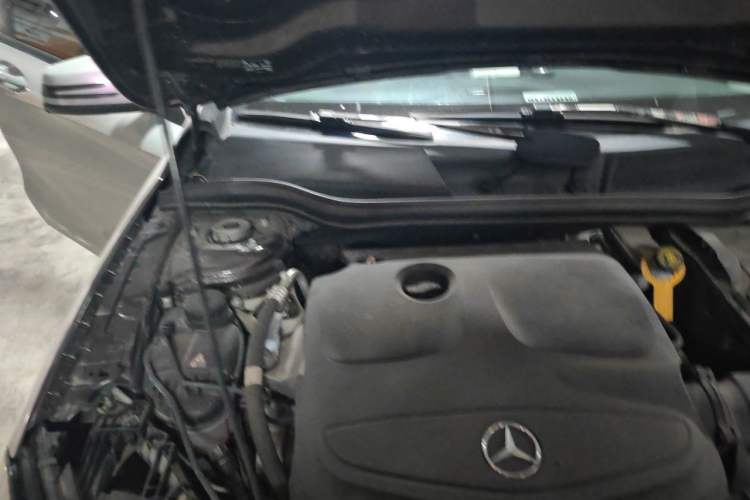 Used Mercedes-Benz GLA 2016 GLA 200 Sport Edition Engine Bay Right