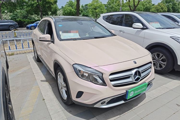 Used Mercedes-Benz GLA 2016 GLA 200 Fashion Model Front Right 45 Deg