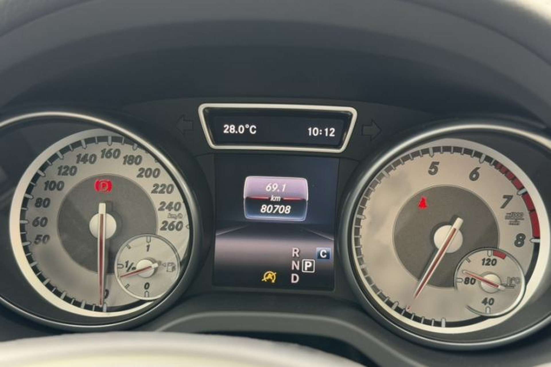 Used Mercedes-Benz GLA 2016 GLA 220 4MATIC Luxury Model Instrument Cluster