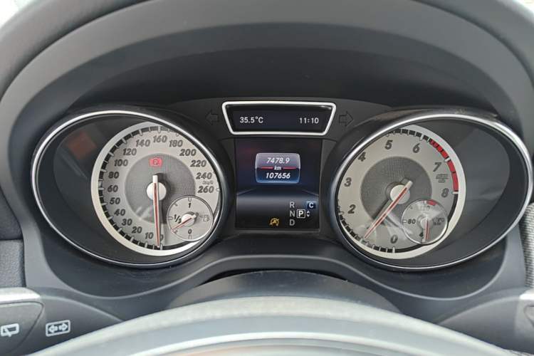 Used Mercedes-Benz GLA 2016 GLA 200 Fashion Model Instrument Cluster