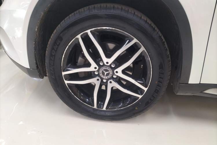 Used Mercedes-Benz GLA 2016 GLA 200 Fashion Model Left Front Wheel Hub