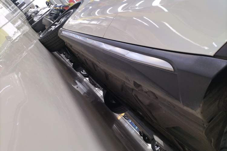Used Mercedes-Benz GLA 2016 GLA 200 Fashion Model Left Side Sill