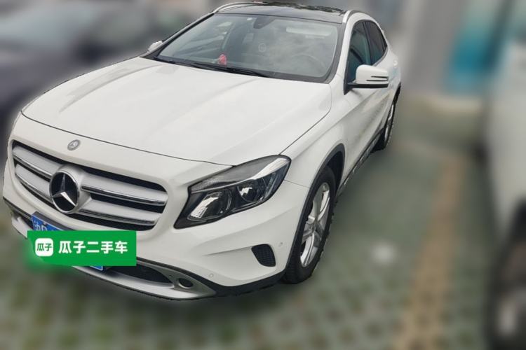 Used Mercedes-Benz GLA 2016 GLA 200 Sport Edition Guazi used car, China used car export, Used car for sale, Used  cars, Cheapest cars for sale