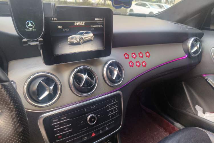 Used Mercedes-Benz GLA 2016 GLA 200 Sport Edition Audio And AC Panel