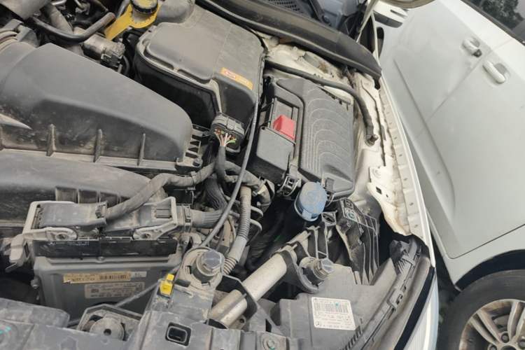Used Mercedes-Benz GLA 2016 GLA 200 Sport Edition Engine Bay Left