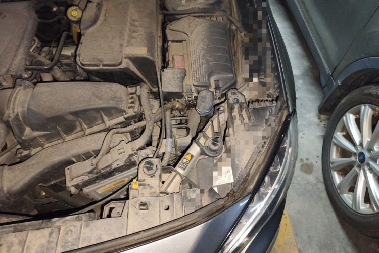 Used Mercedes-Benz GLA 2016 GLA 200 Fashion Model Engine Bay Left
