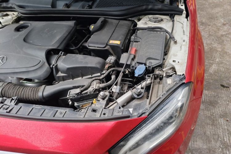 Used Mercedes-Benz GLA 2016 GLA 200 Sport Edition Engine Bay Left