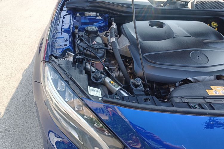 Used Mercedes-Benz GLA 2016 GLA 200 Sport Edition Engine Bay Right