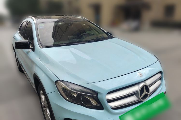 Used Mercedes-Benz GLA 2016 GLA 200 Sport Edition Front Right 45 Deg