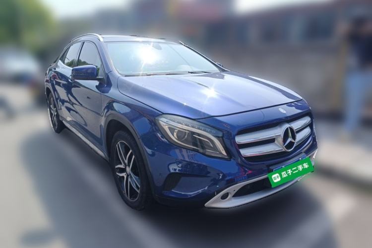 Used Mercedes-Benz GLA 2016 GLA 200 Sport Edition Front Right 45 Deg