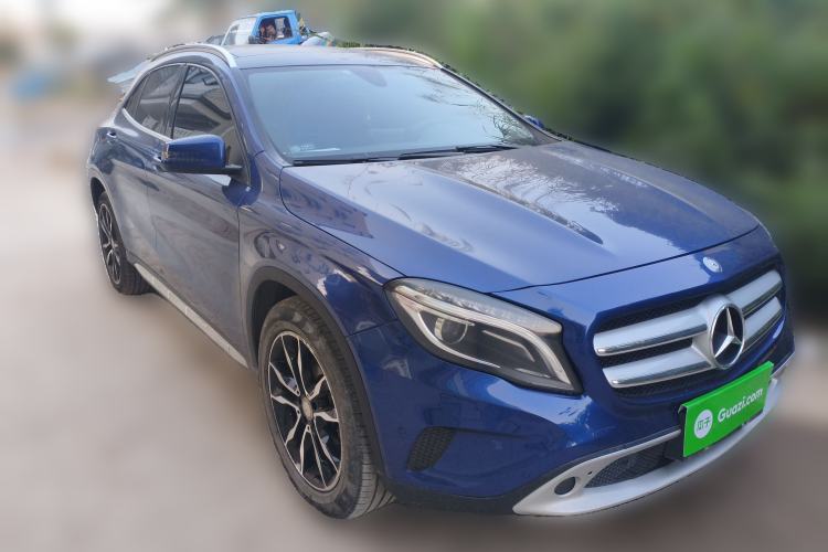Used Mercedes-Benz GLA 2016 GLA 200 Blue Edition Front Right 45 Deg