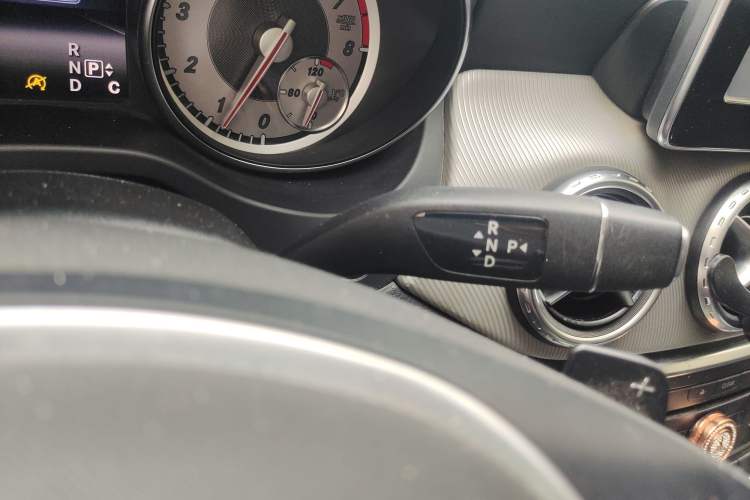 Used Mercedes-Benz GLA 2016 GLA 200 Sport Edition Gear Lever