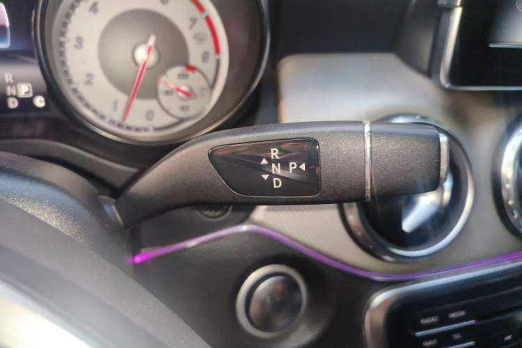 Used Mercedes-Benz GLA 2016 GLA 200 Sport Edition Gear Lever