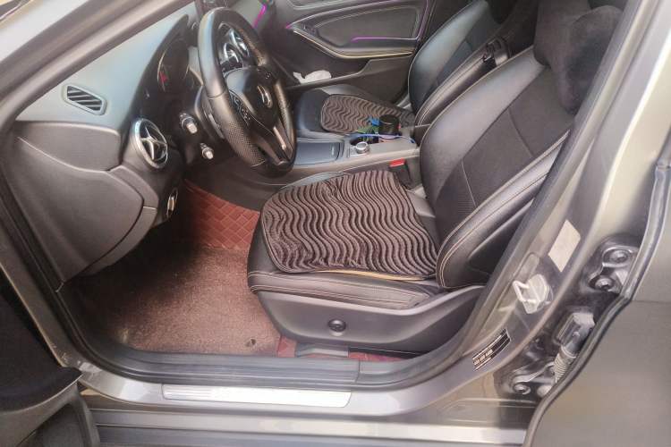 Used Mercedes-Benz GLA 2016 GLA 200 Sport Edition Left Front Seat