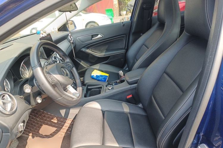 Used Mercedes-Benz GLA 2016 GLA 200 Sport Edition Left Front Seat