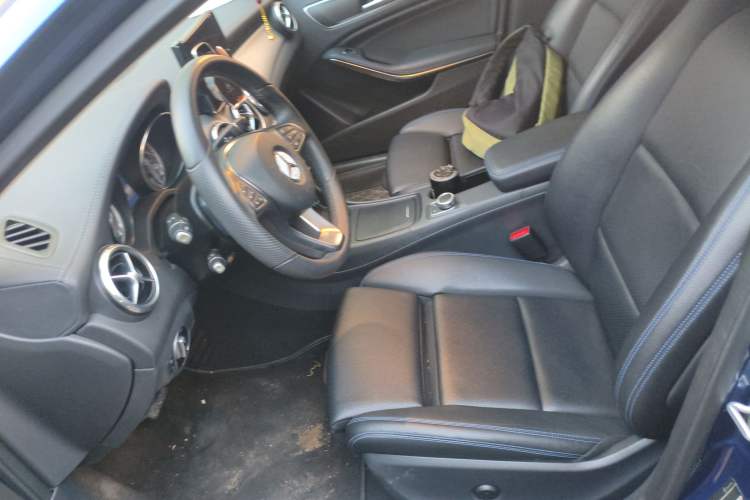 Used Mercedes-Benz GLA 2016 GLA 200 Blue Edition Left Front Seat
