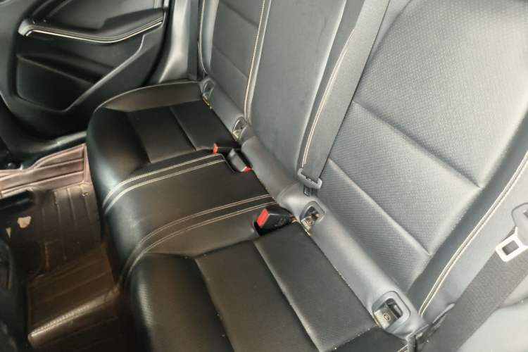 Used Mercedes-Benz GLA 2016 GLA 220 4MATIC Fashion Edition Left Rear Seat