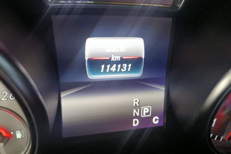 Used Mercedes-Benz GLA 2016 GLA 200 Sport Edition Odometer Close Up